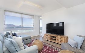 Portico 704